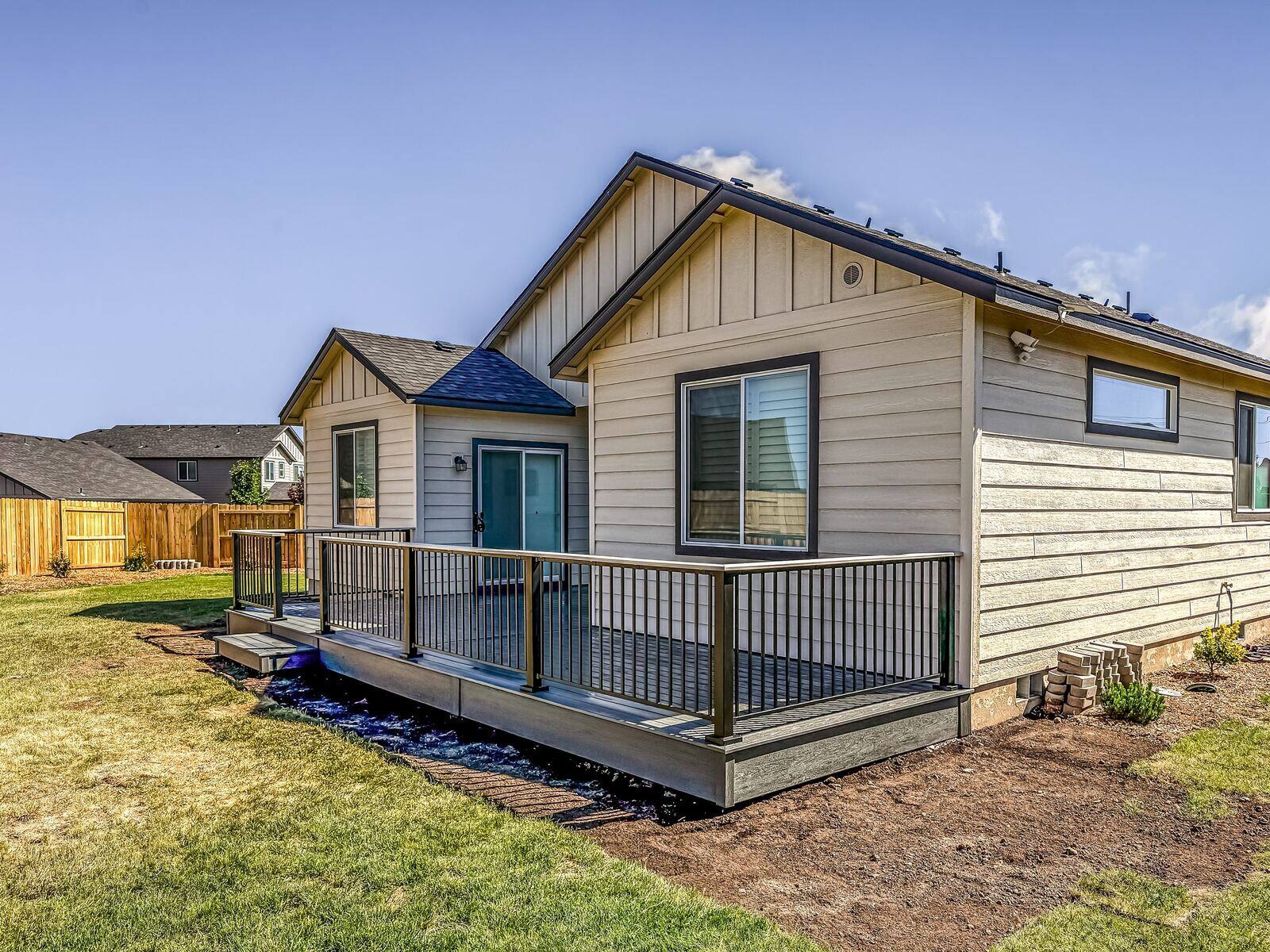 Finished: L-shaped composite deck, Redmond